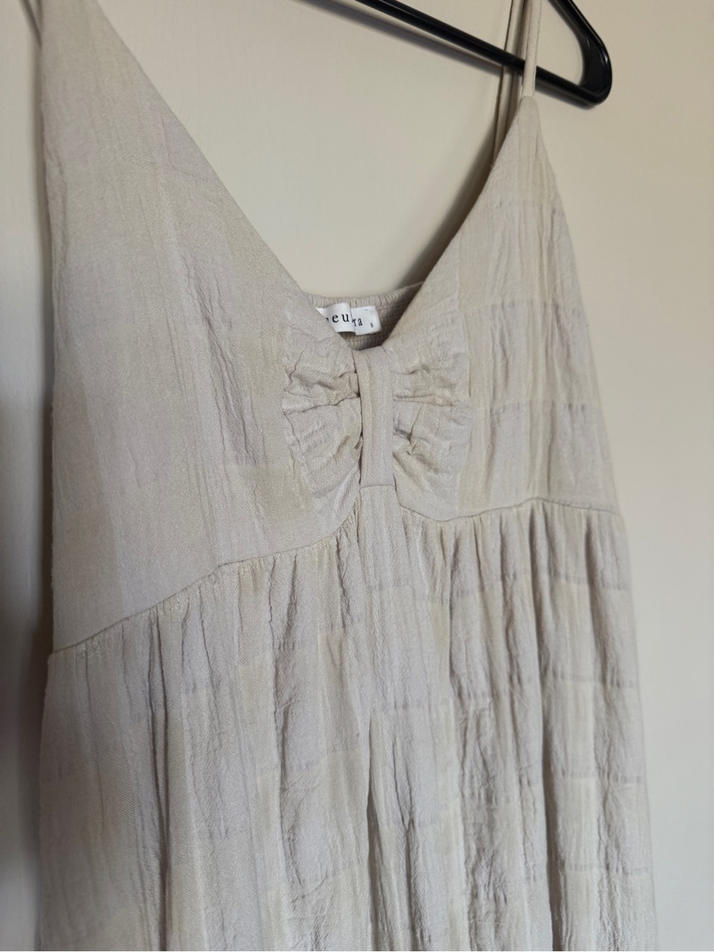 Neuflora Beige Sleeveless Top